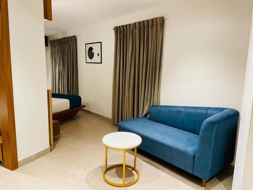 Hotel Emora Tree Mysore Ngoại thất bức ảnh