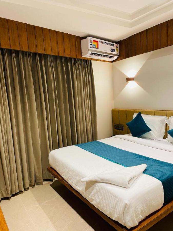 Hotel Emora Tree Mysore Ngoại thất bức ảnh