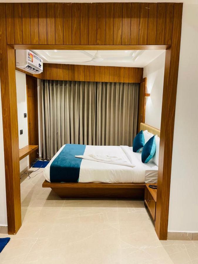Hotel Emora Tree Mysore Ngoại thất bức ảnh