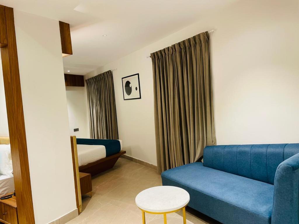 Hotel Emora Tree Mysore Ngoại thất bức ảnh